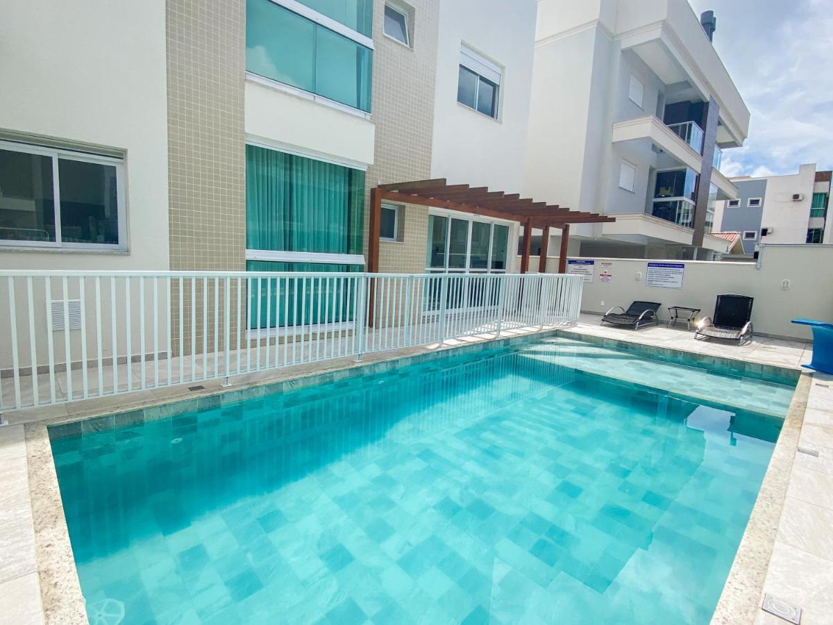 Apartamento Encantador Com Piscina Na Praia De Palmas Governador Celso Ramos Esterno foto